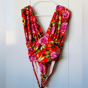 CLEARANCE! Zara Floral body suit size Small